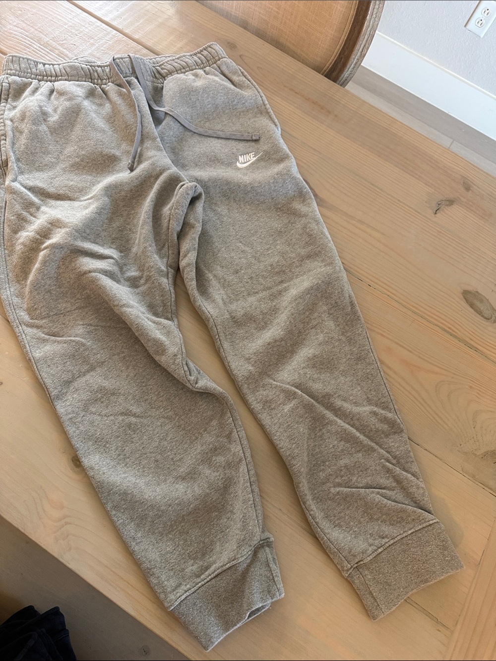 Nike Men’s L Grey Pullover Fleece Joggers